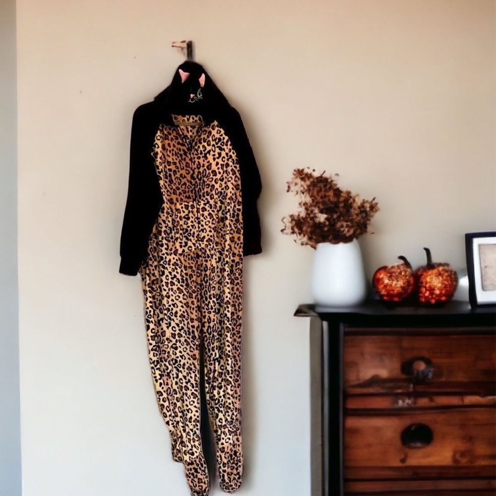 French Jenny Women's Leopard Cat Onsie•Size Large